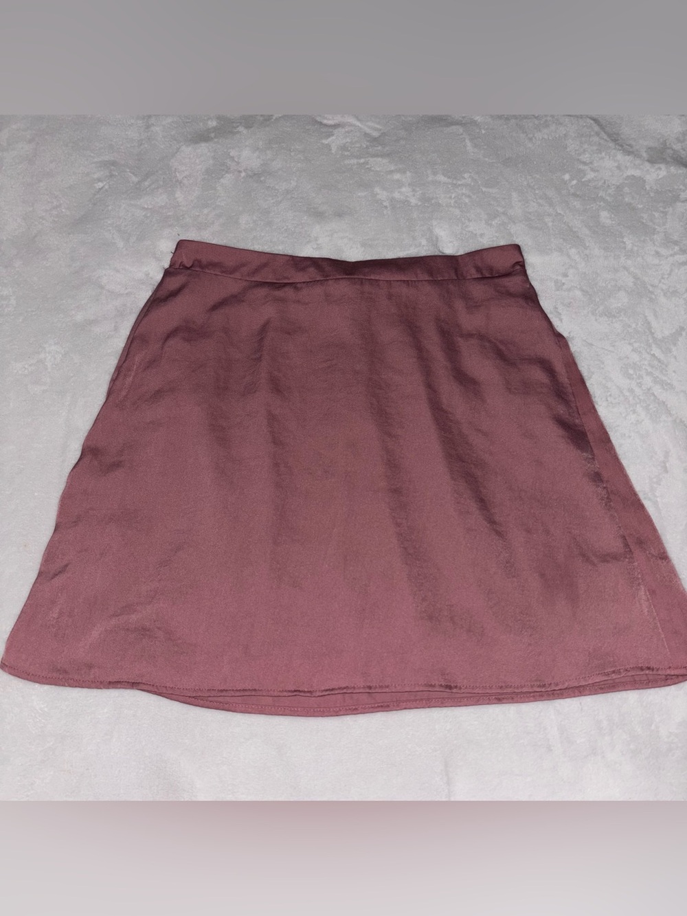 American Eagle Outfitters A-Line Dust Rose Satin Mini-Skirt Women’s Size Small